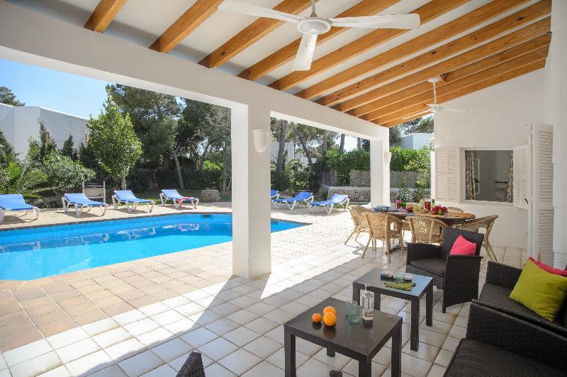 Pineda Villa